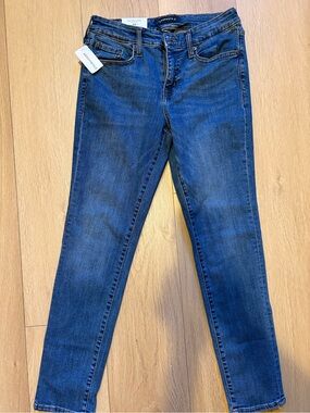 Dark Blue Women's skinny Jeans - Aeropostale